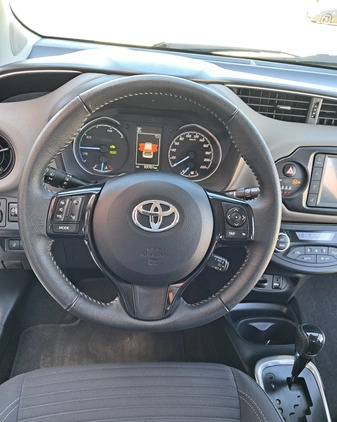 Toyota Yaris cena 58900 przebieg: 93800, rok produkcji 2020 z Kielce małe 781
